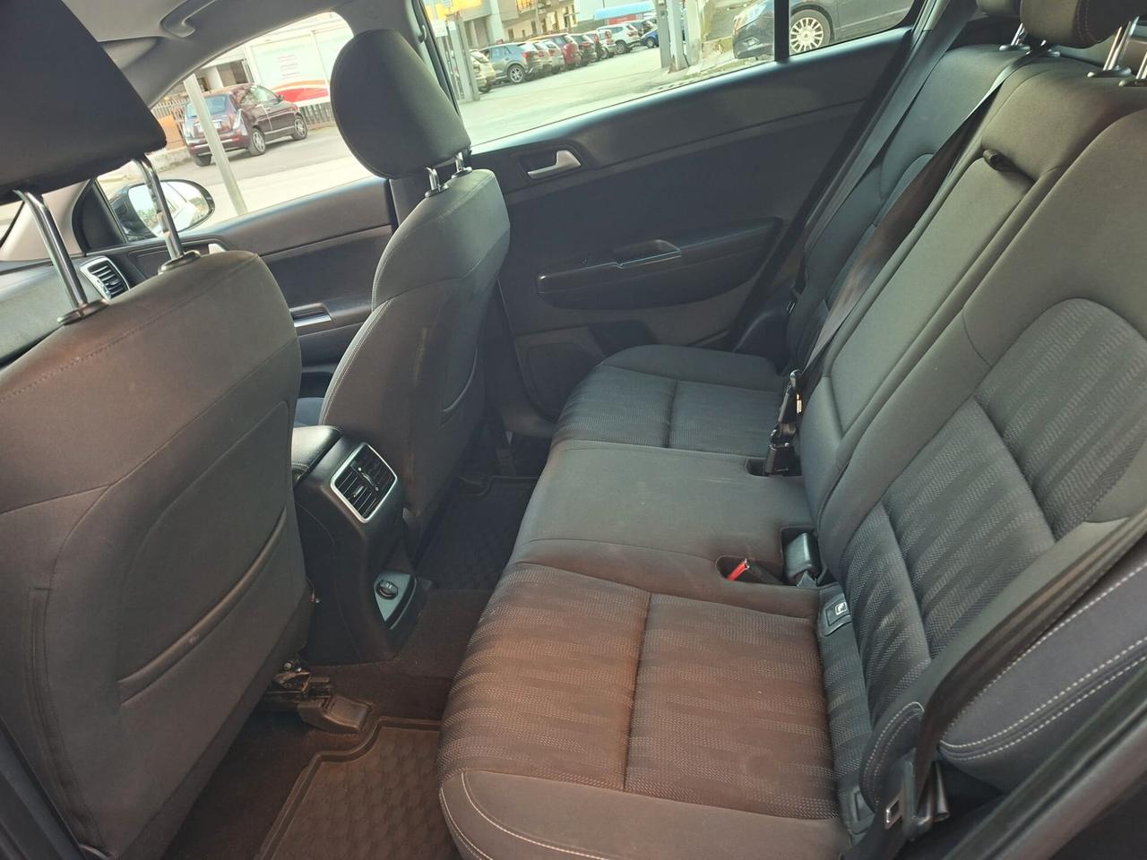 Kia Sportage 1.7 CRDI 2WD Cool * Pelle * Navi * Garantita 12 Mesi