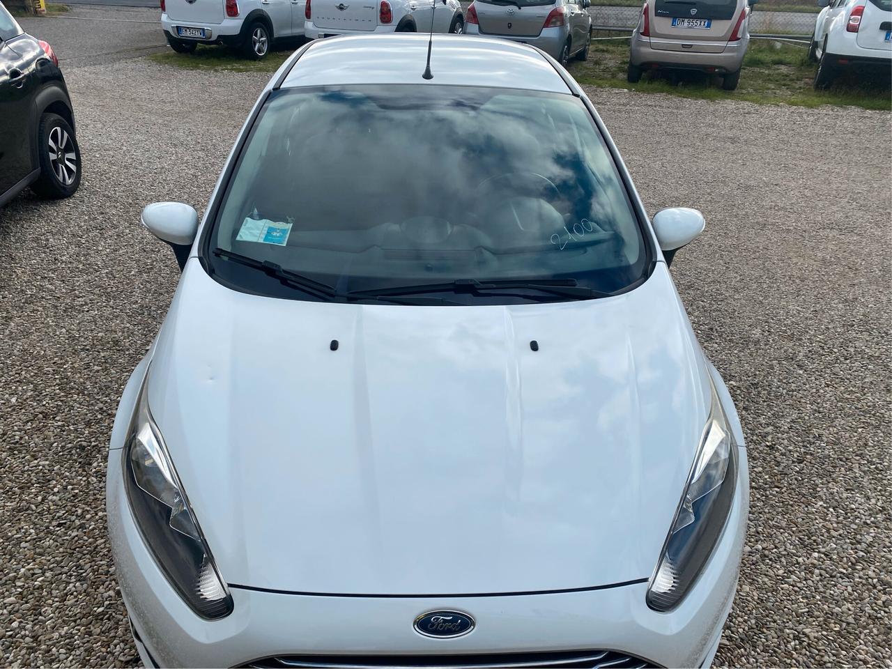 Ford Fiesta 1.5 TDCi 75CV 5 porte