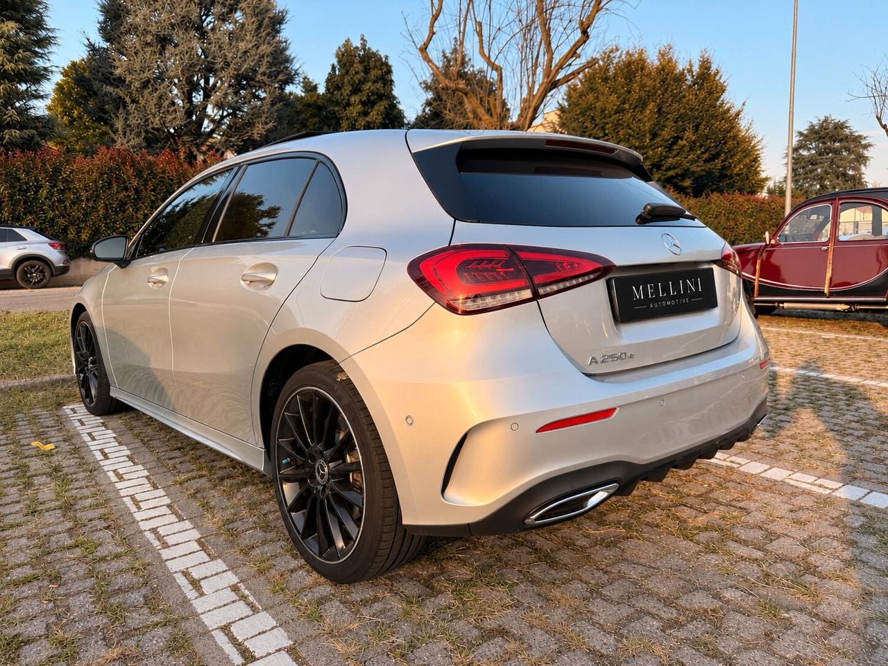 Mercedes-benz A 250 e hybrid EQ Premium | GARANZIA 12 MESI