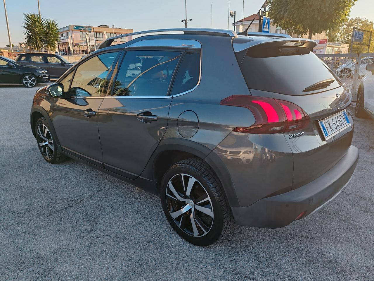 Peugeot 2008 1.6 BlueHDi 100 Allure