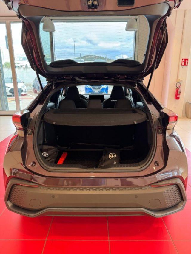 TOYOTA C-HR 1.8 HV Trend