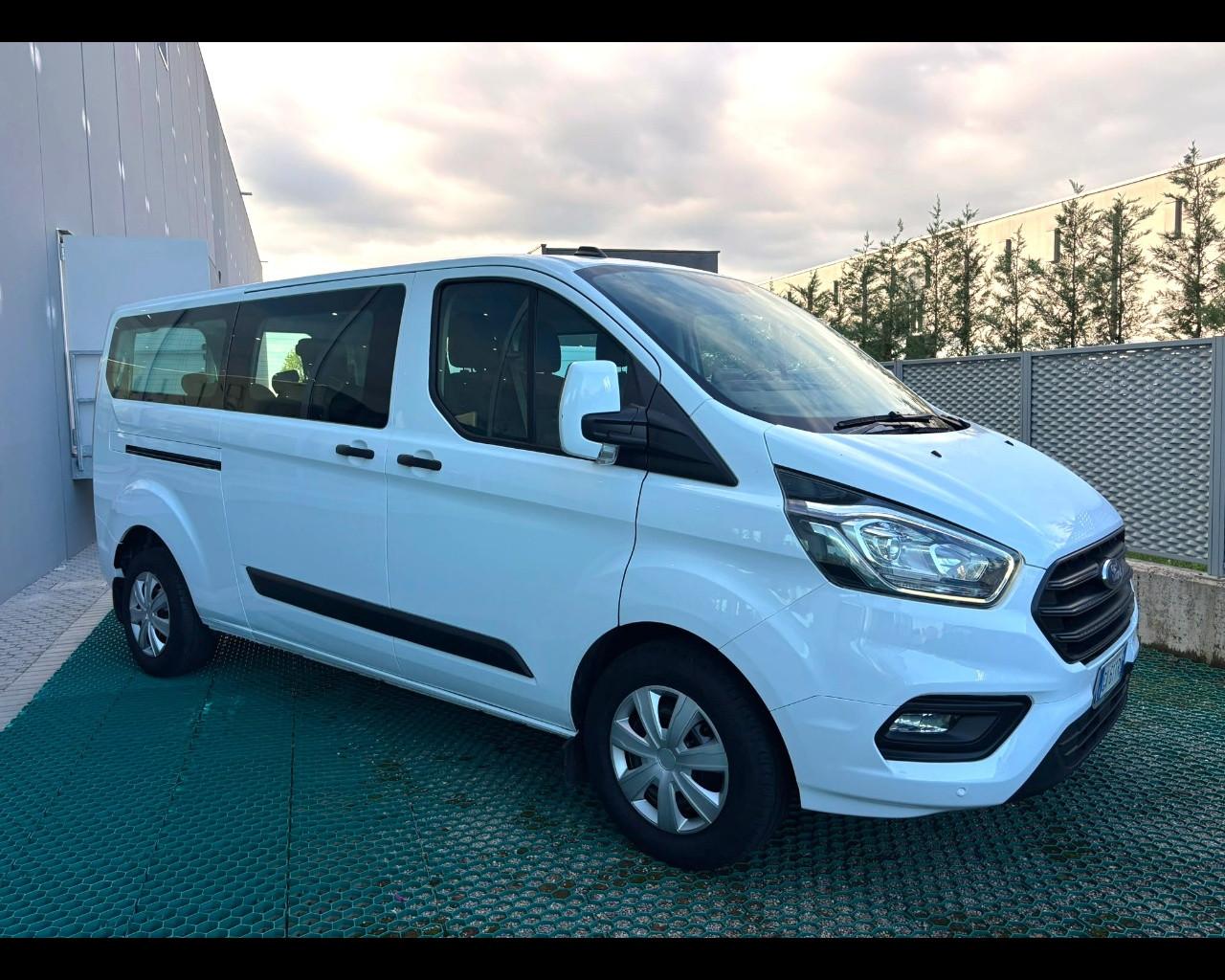 FORD Transit Custom 320 2018 - Transit Custom 320 2.0 tdci 150cv Trend combi L2H1 E6.2