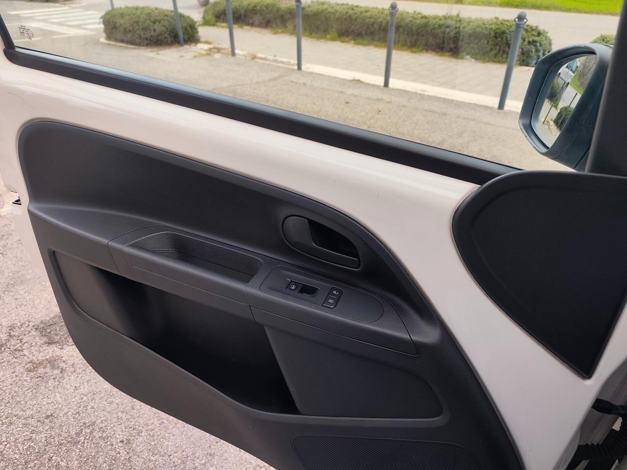 Volkswagen up! 1.0 5p. eco move BlueMotion Technology