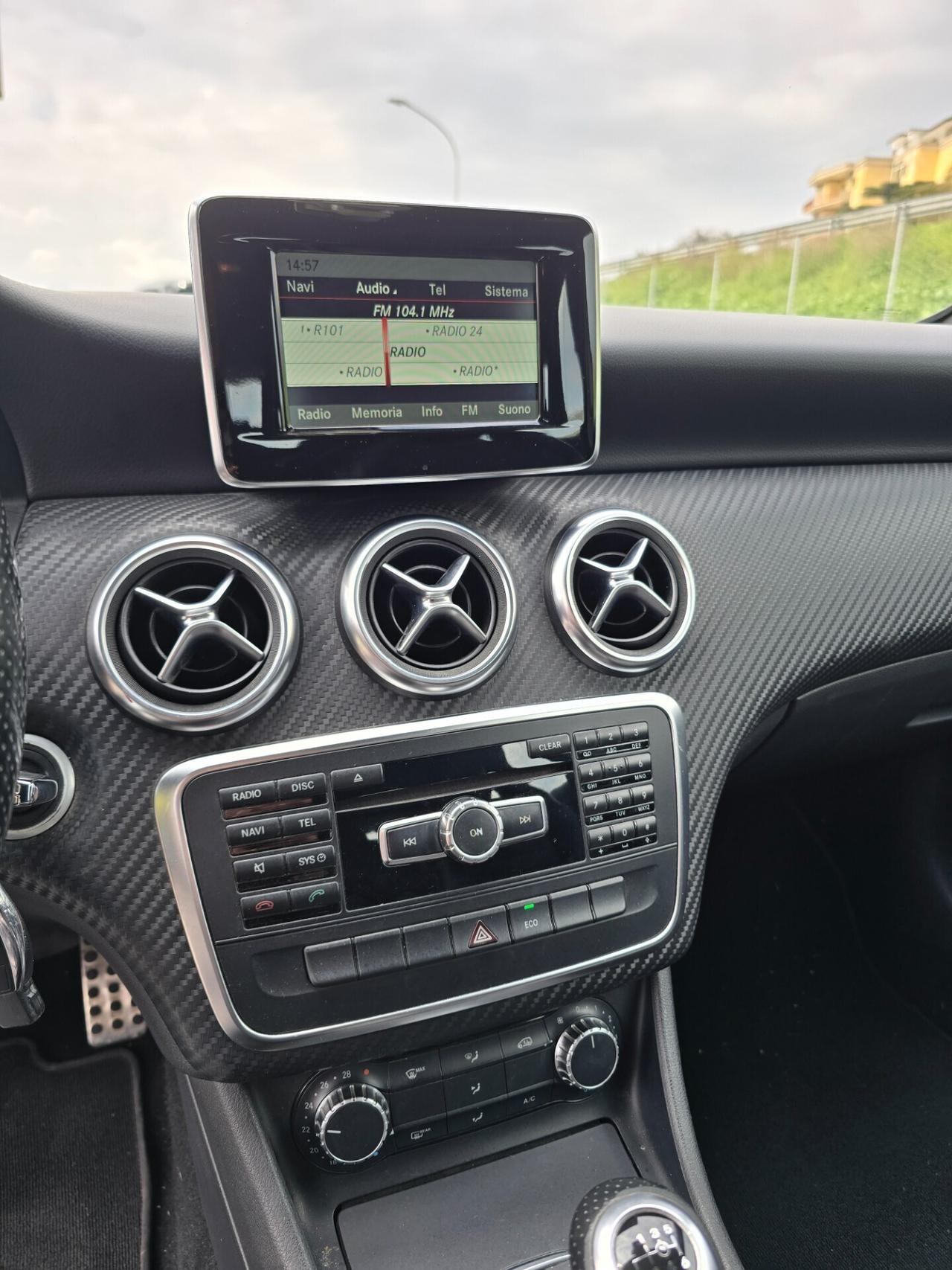 Mercedes-benz A 180 d Premium Amg