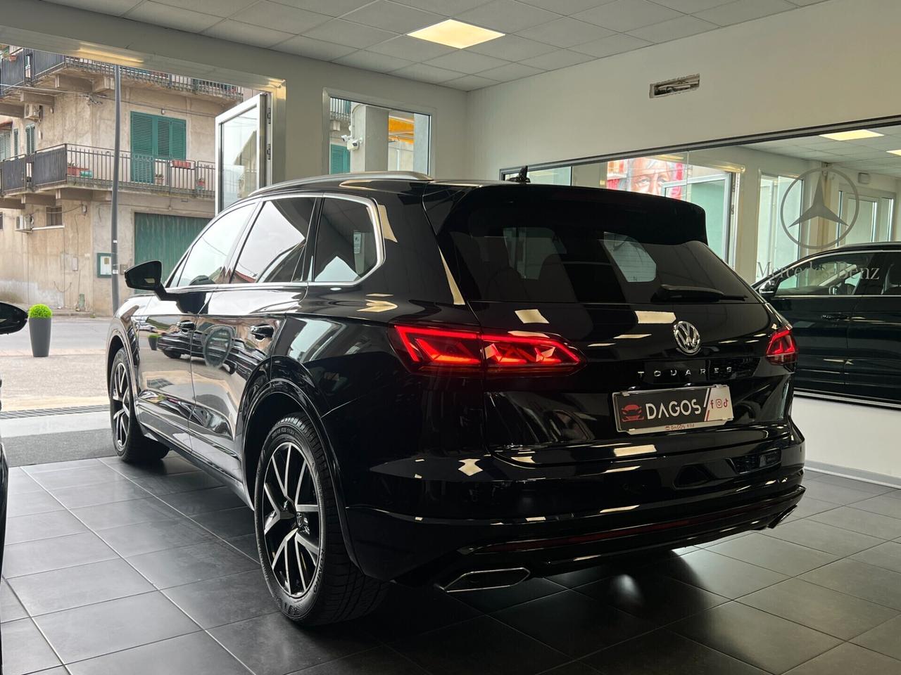 Volkswagen Touareg R LINE 3.0 V6 TDI 286 CV SCR
