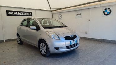 Toyota Yaris 1.0 5 porte