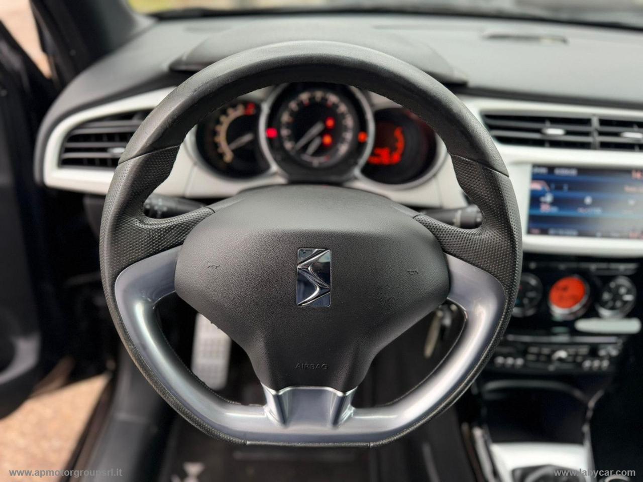 DS AUTOMOBILES DS 3 1.6 THP 155 Just Black