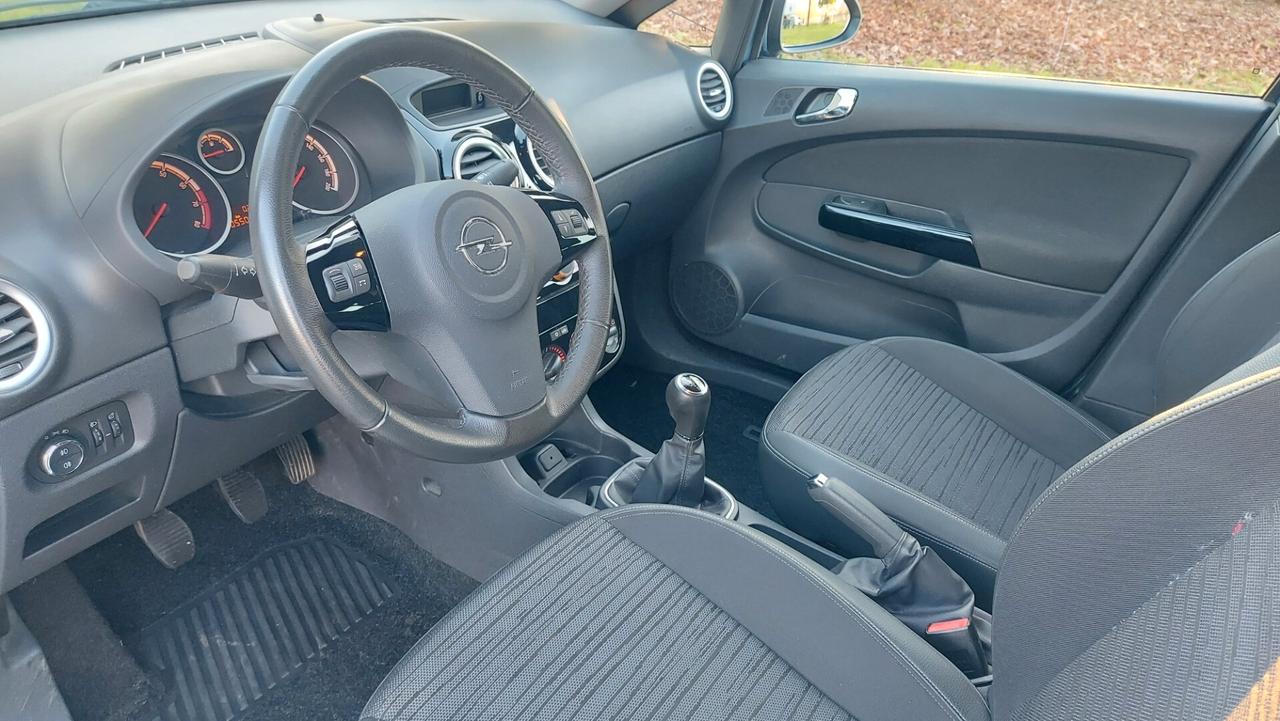 Opel Corsa 1.2 - GPL-TECH Edition