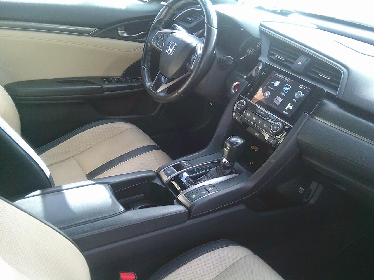 Honda Civic 1.0T 5 porte Executive Premium