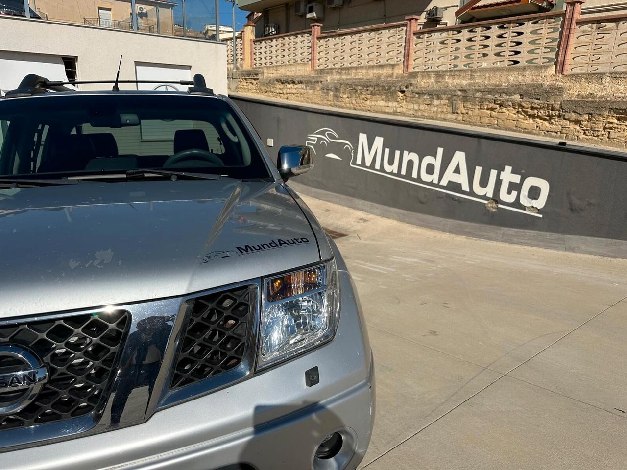 Nissan Navara 2.5 dCi 4 porte Double Cab Platinum