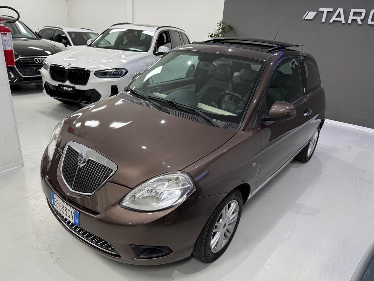 Lancia Ypsilon 1.3 MJT 75 CV Platino EURO4