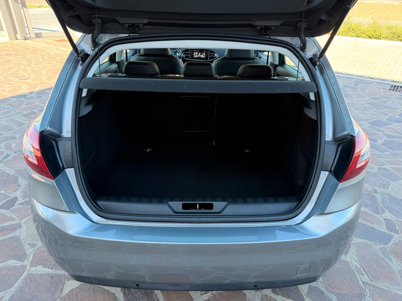 Peugeot 308 BlueHDi 120 CV Allure auto