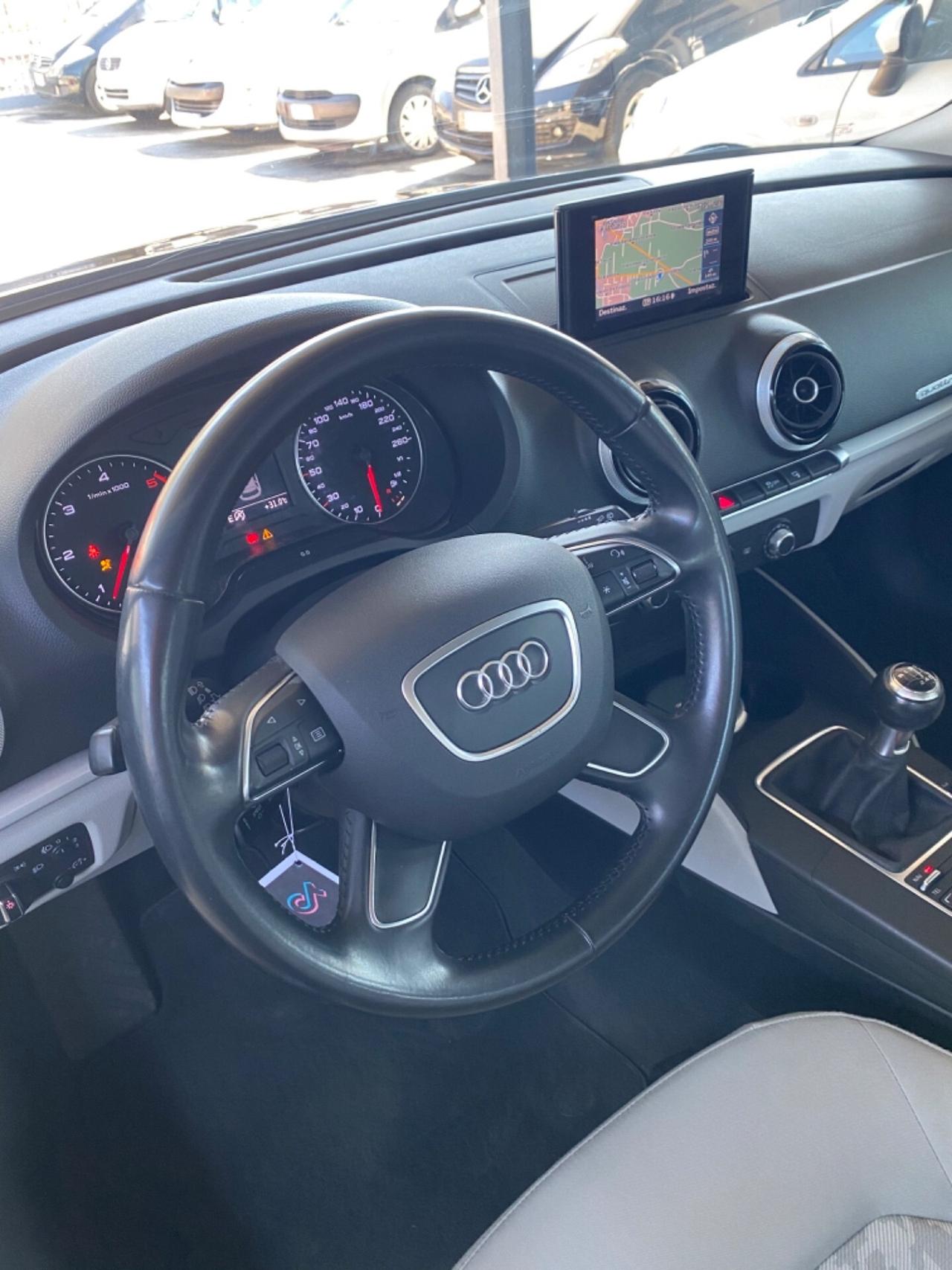 Audi A3 TDI QUATTRO 2015 Full Navi TAGLIANDATA