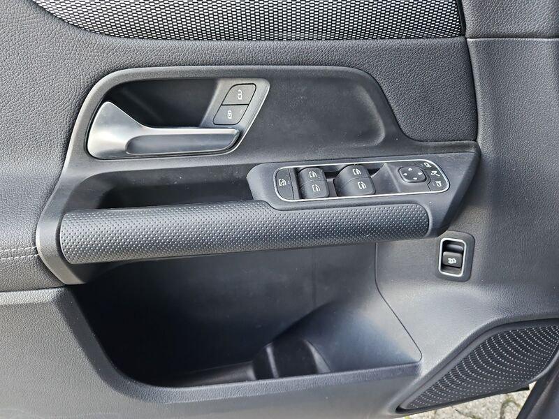 Mercedes-Benz GLA GLA 180 d Automatic Sport