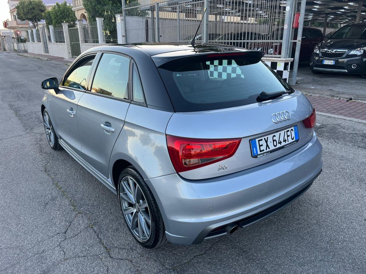 Audi A1 1.6 TDI Ambition Unipro 2014