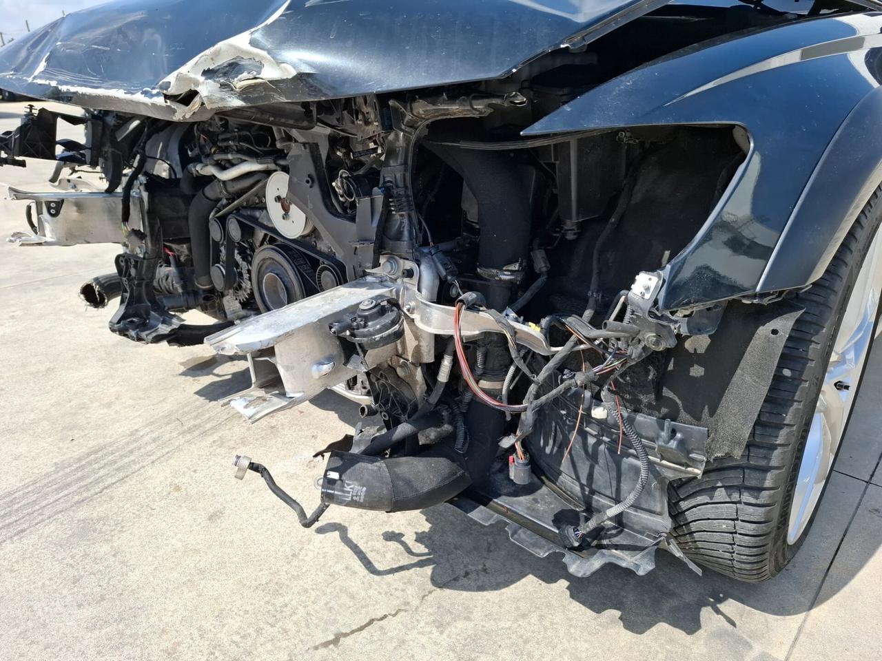 Audi A6 allroad 3.0 TDI 272 CV S tronic - SINISTRATA