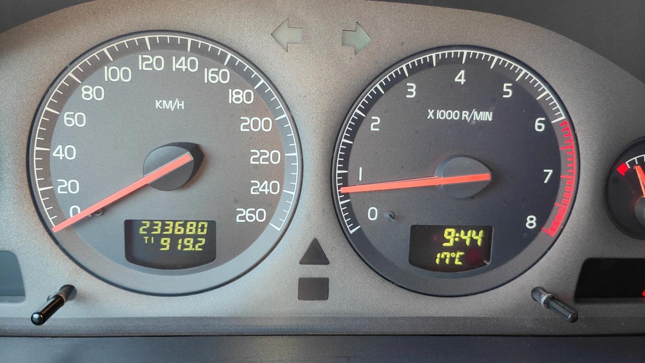 Volvo V70 2.3i T5