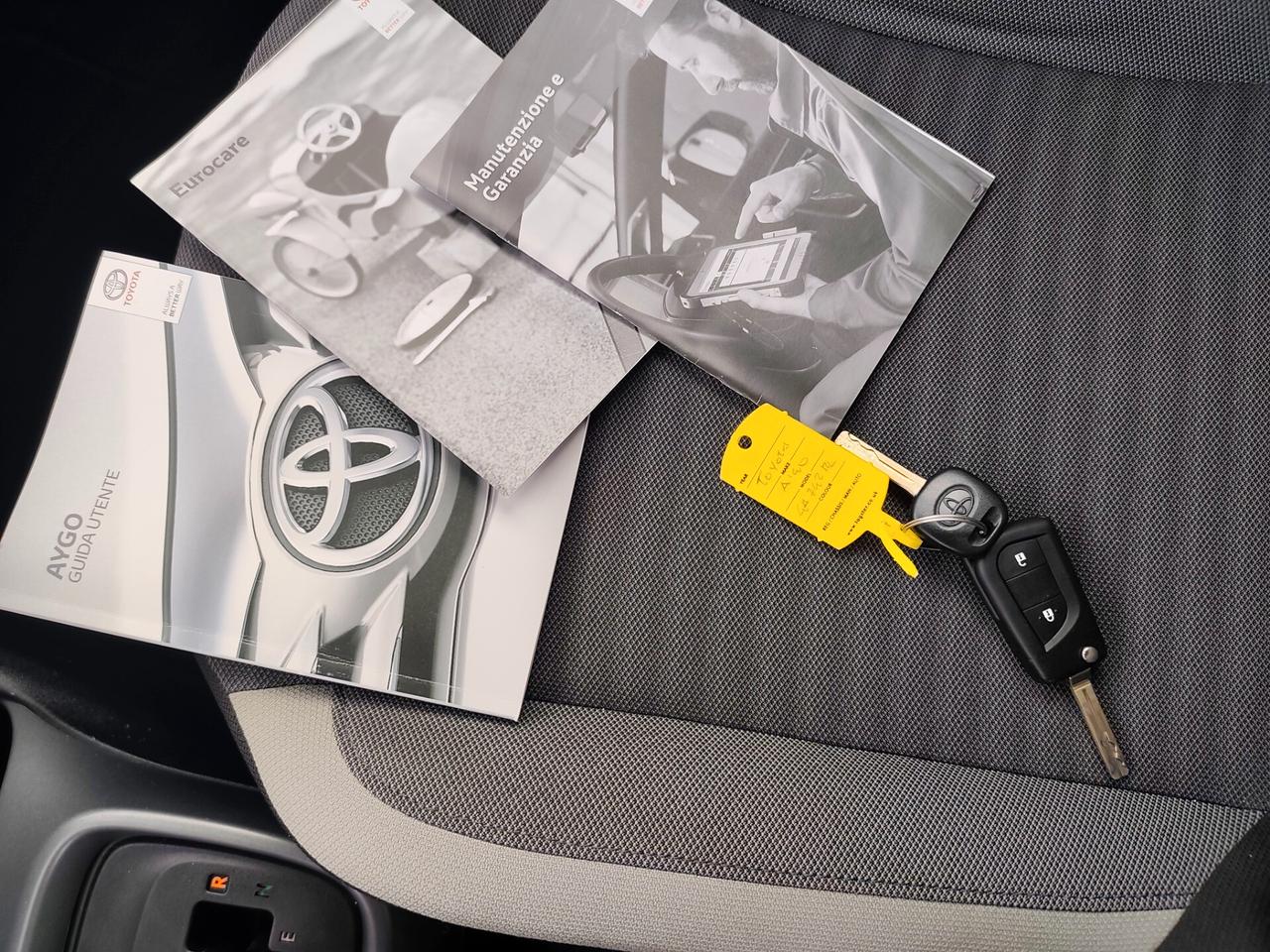 Toyota Aygo AUTOMATICA 1.0 BENZINA