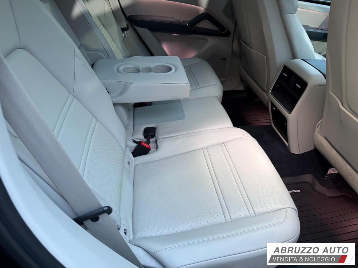 PORSCHE Cayenne 3.0 V6 E-Hybrid