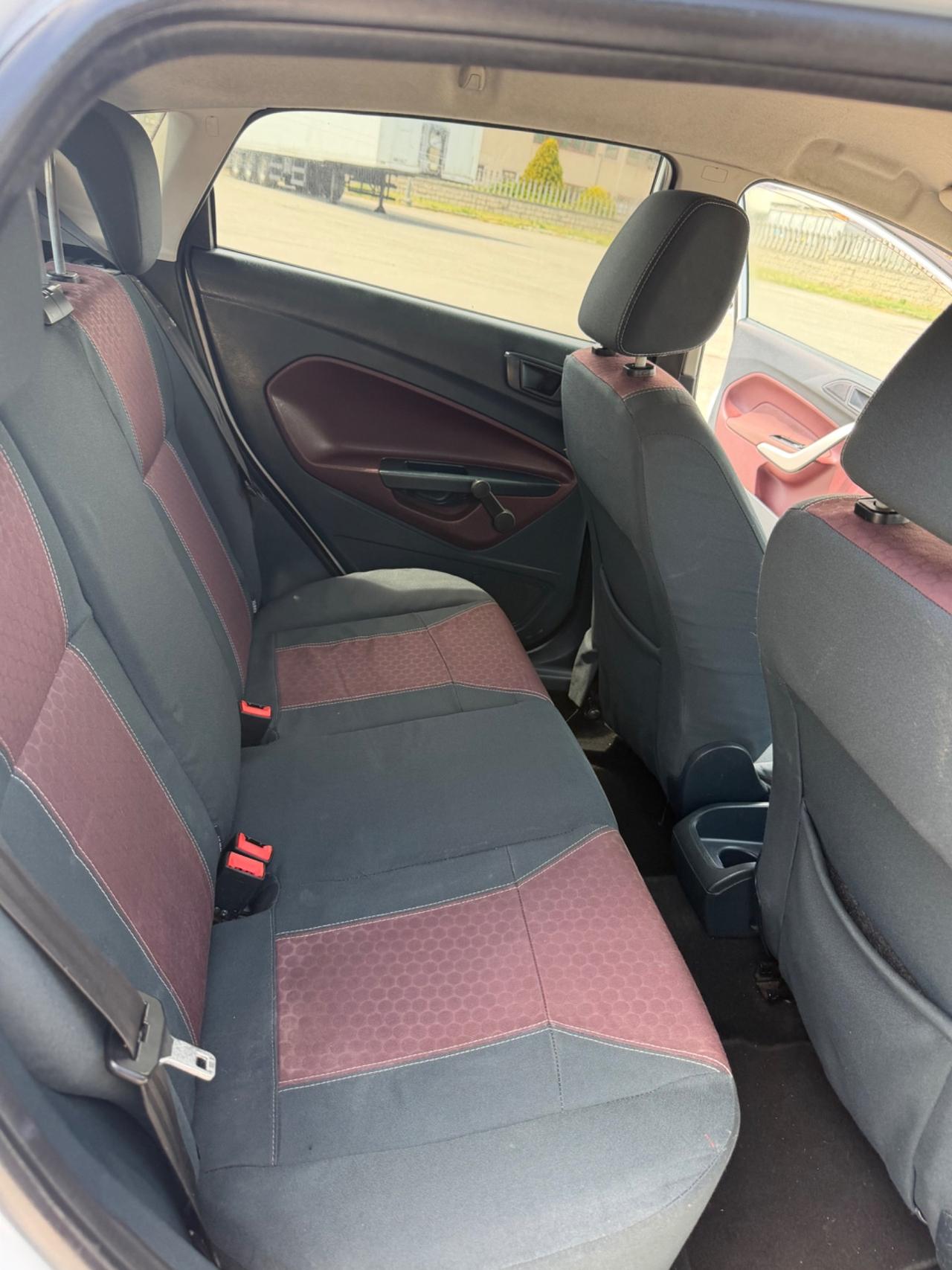 Ford Fiesta 1.4 TDCi 5p. Titanium