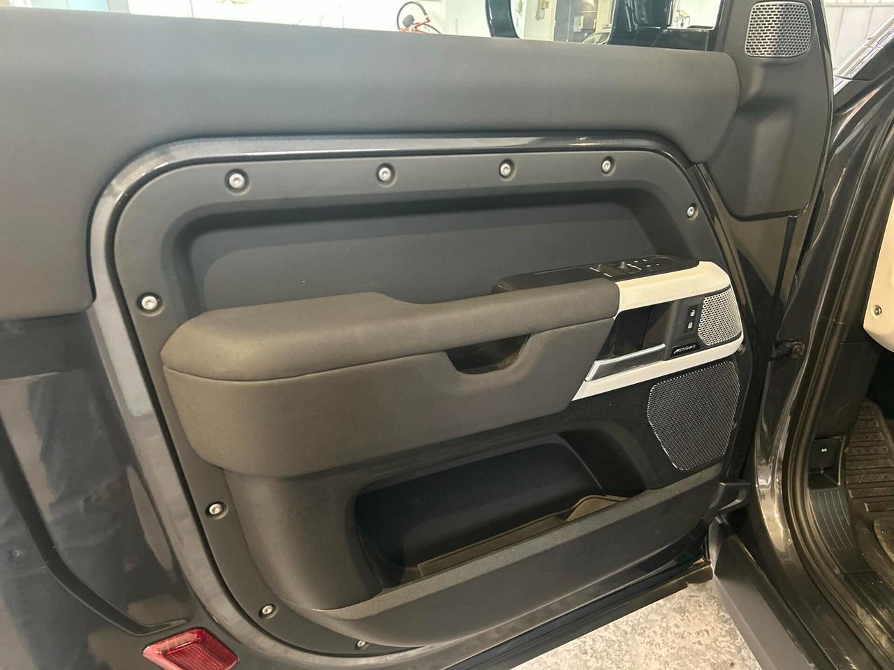 Land Rover Defender 90 3.0D I6 (VENDUTA)