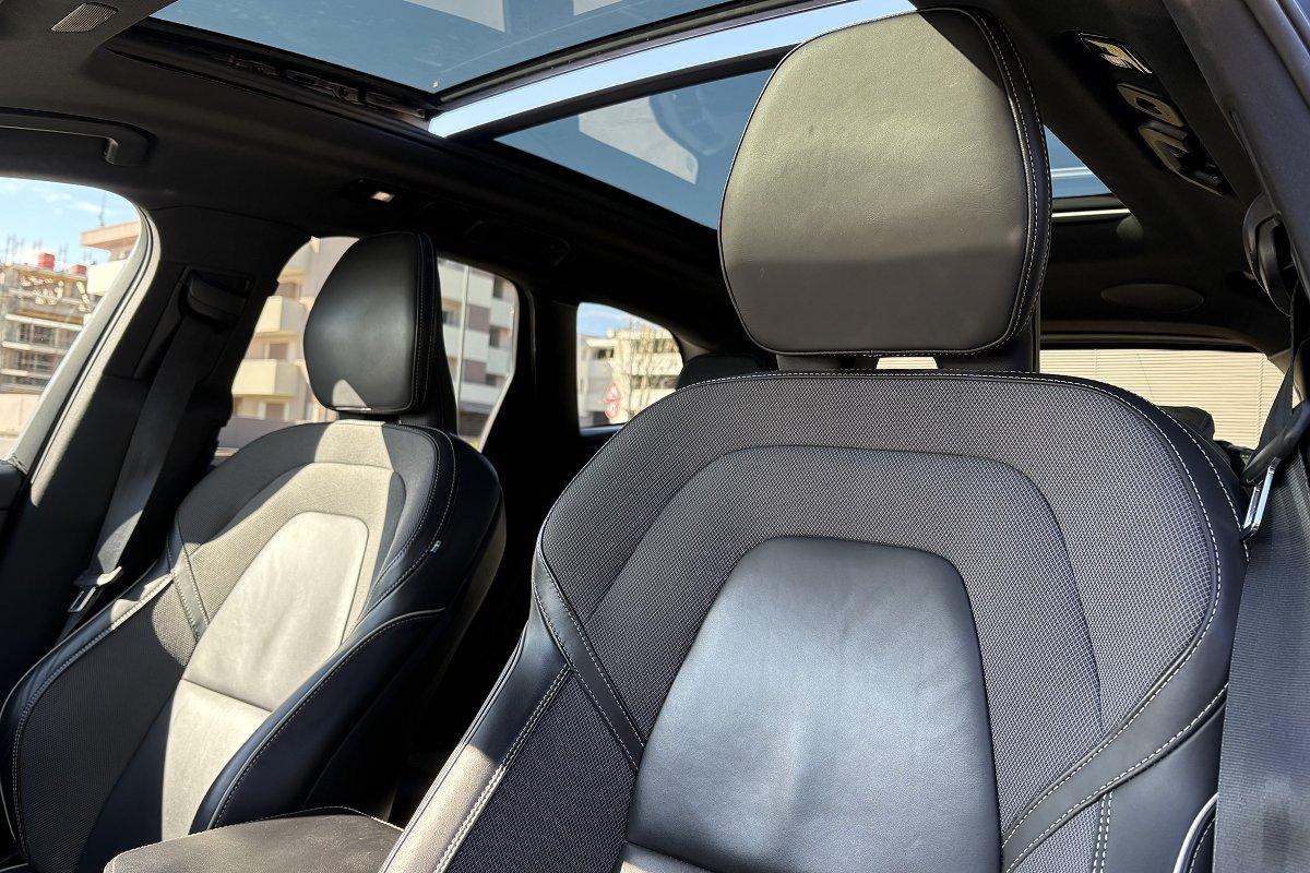 VOLVO XC60 B4 (d) AWD automatico Plus Dark N1