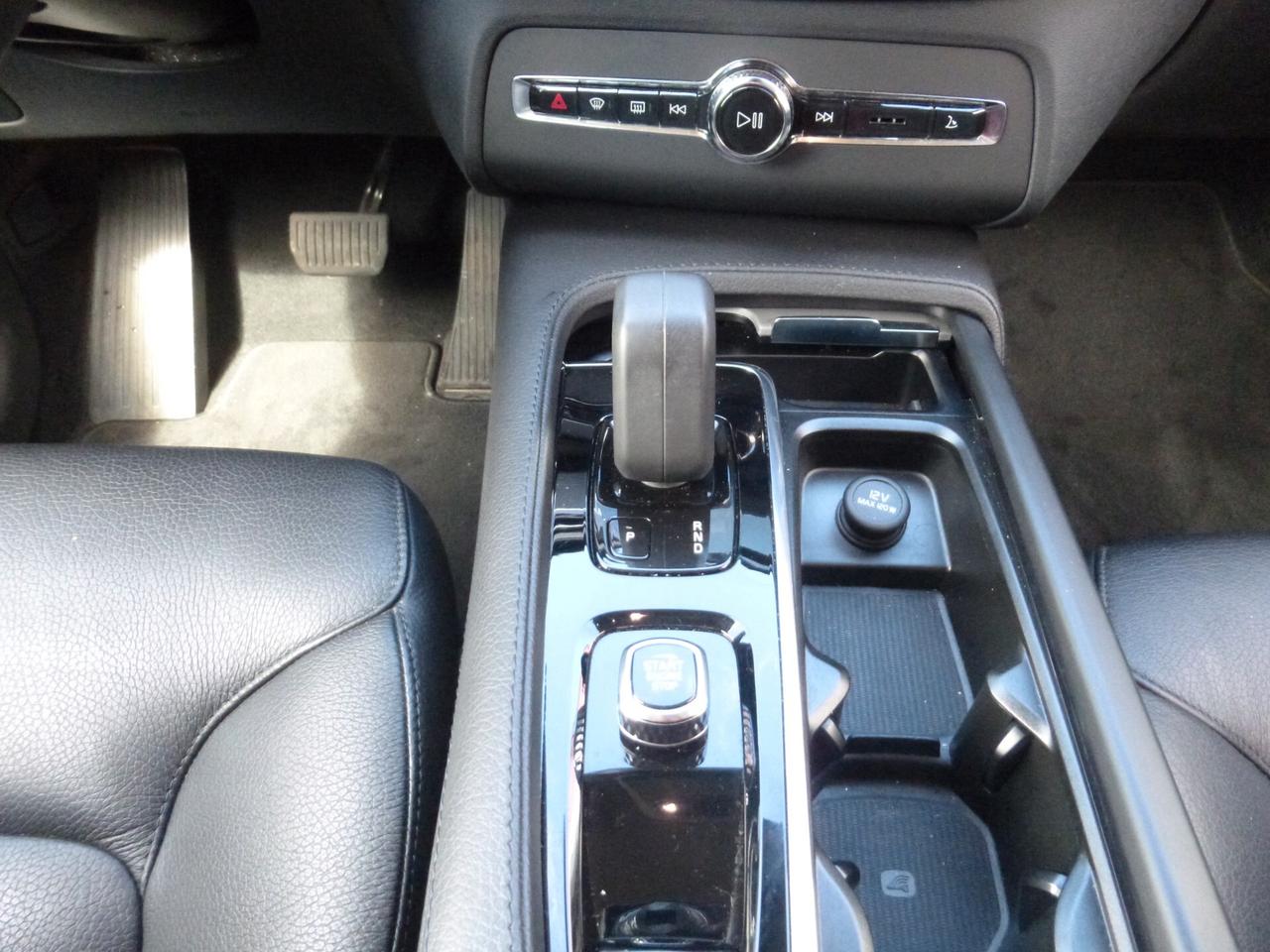 Volvo XC 90 XC90 T8 Recharge AWD Plug-in Hybrid aut. 7 posti Inscription