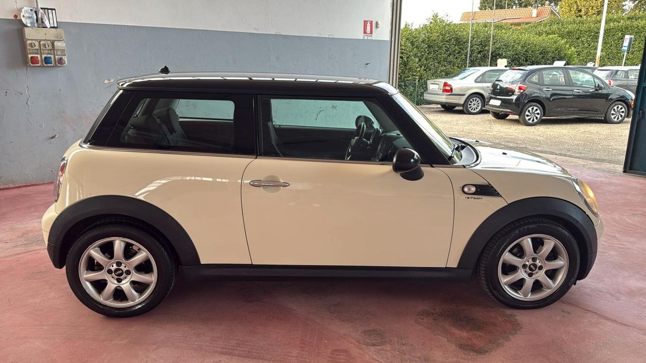 Mini 1.6 16V Cooper D