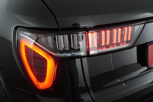 LYNK & CO 01 01 PHEV