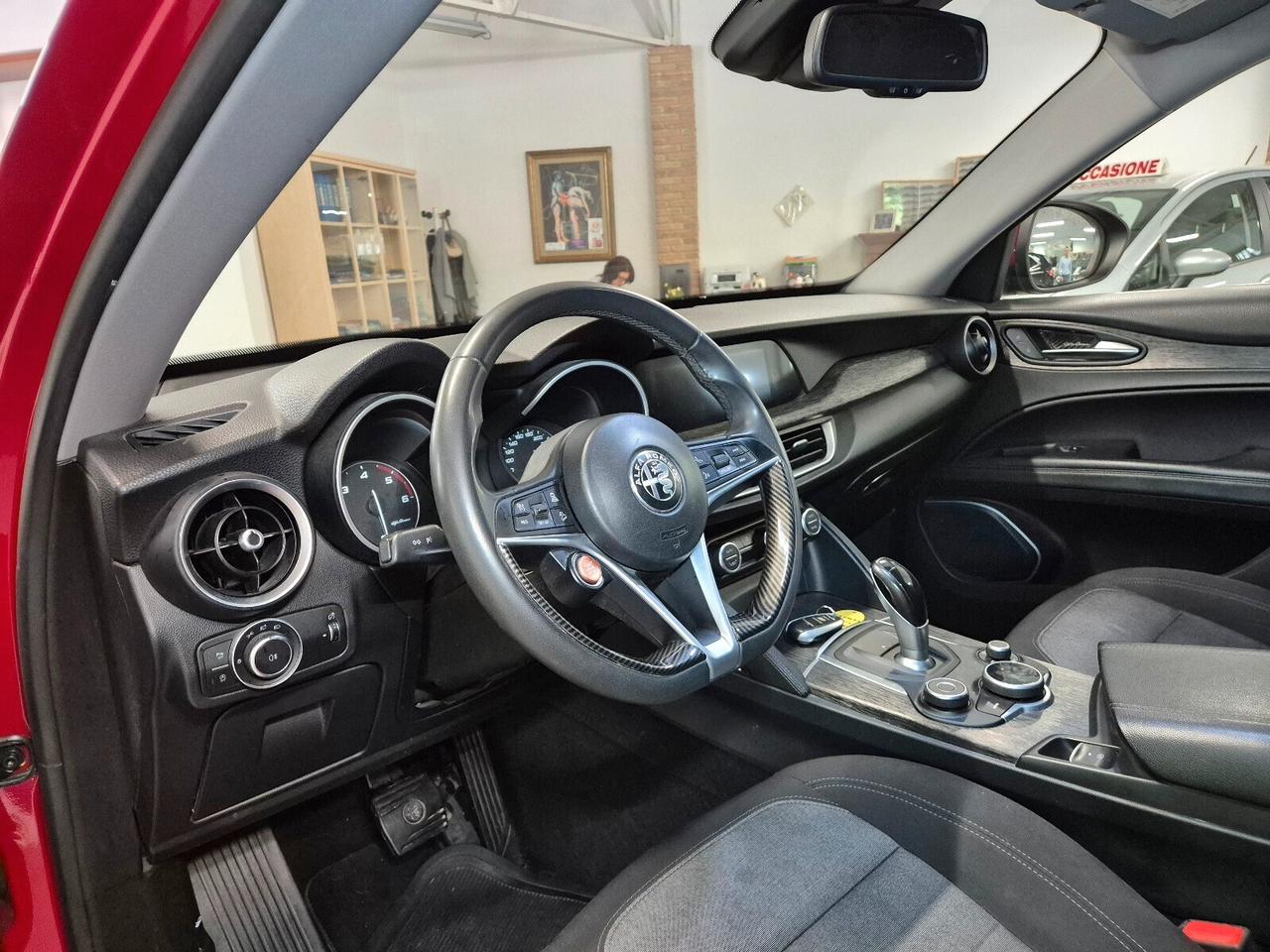 Alfa Romeo Stelvio 2.2 Turbodiesel 160 CV AT8 RWD Sport-Tech
