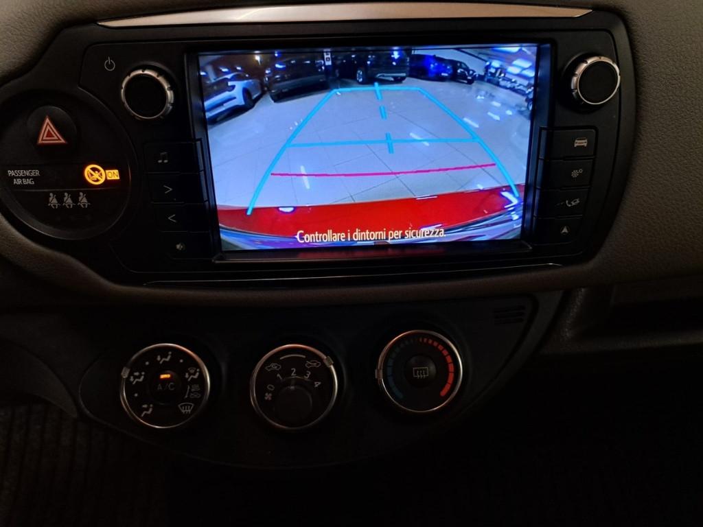TOYOTA Yaris III 2015 - Yaris 5p 1.3 Active E6
