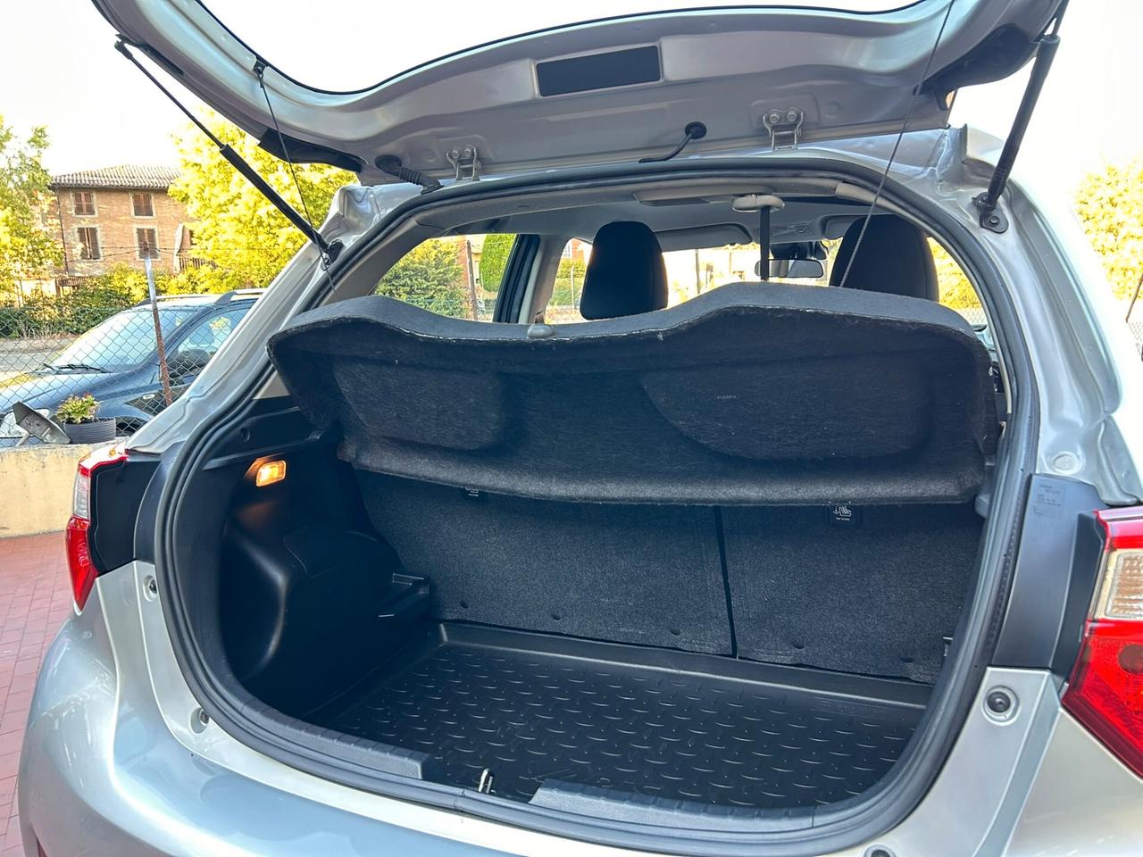 Toyota Yaris hydrid 2020 89.000km automatica neopatentata