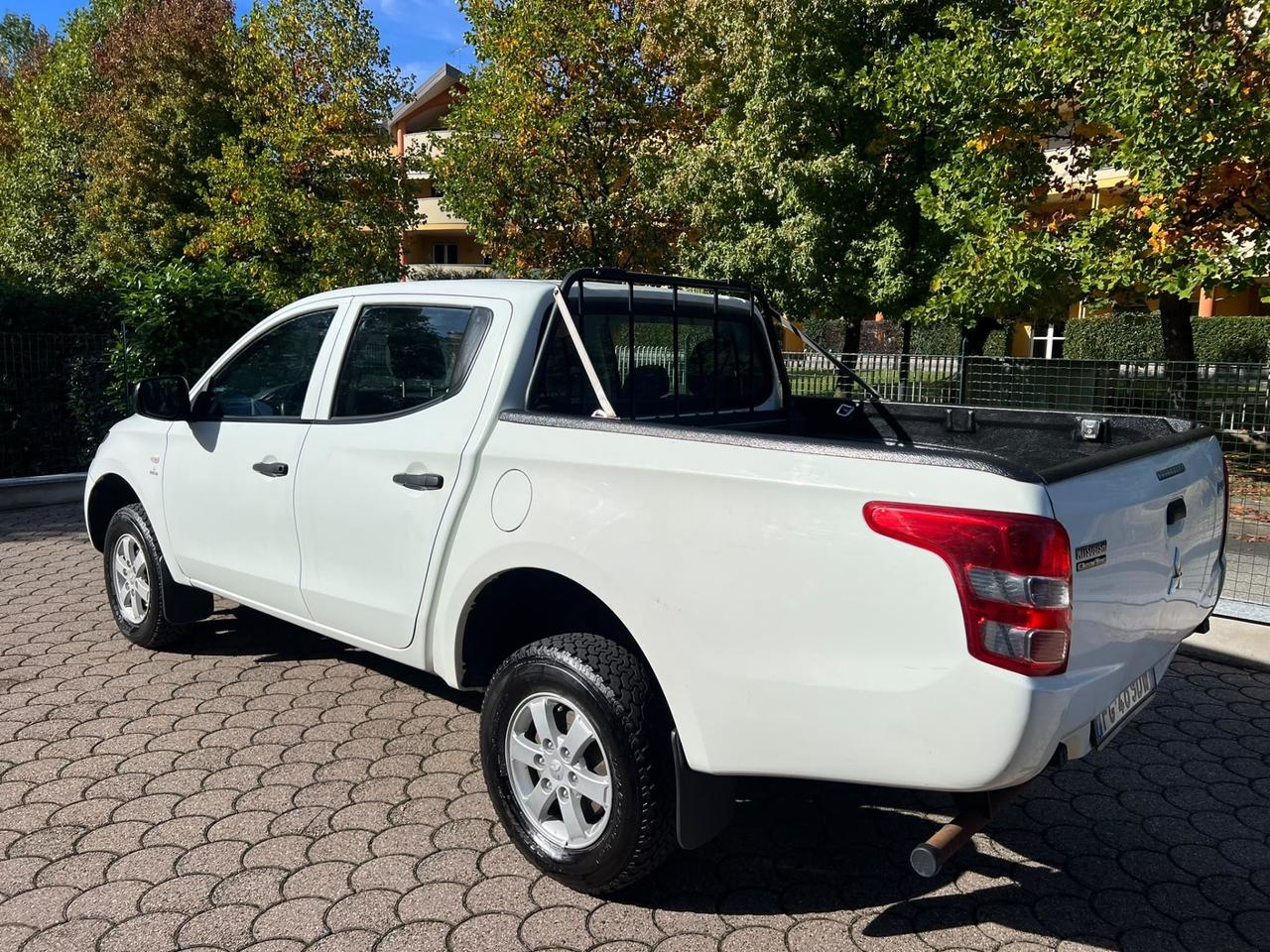 Mitsubishi L200 2.4 DI-D/154CV Double Cab Intense