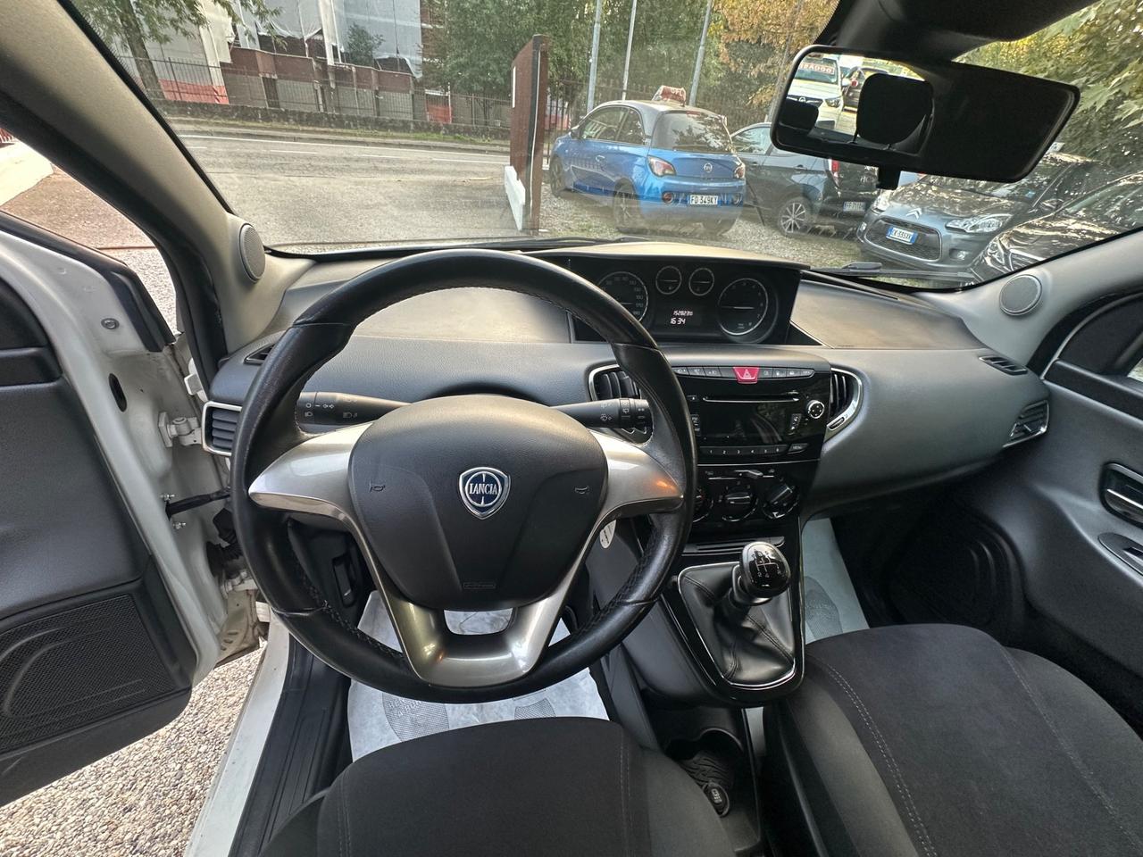 Lancia Ypsilon 1.2 69 CV 5 porte GPL Ecochic Gold
