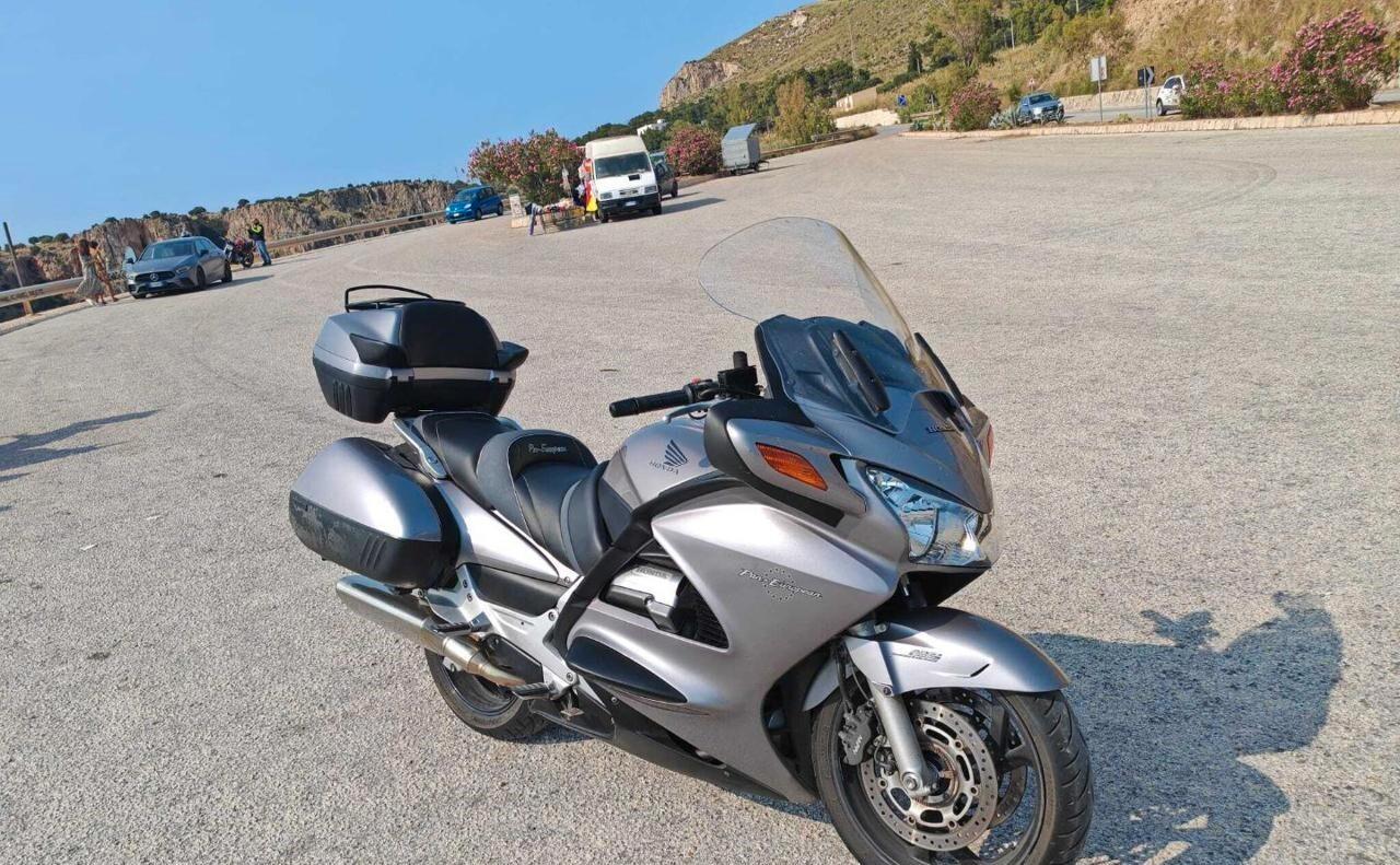 Honda Pan European Standard - full optional