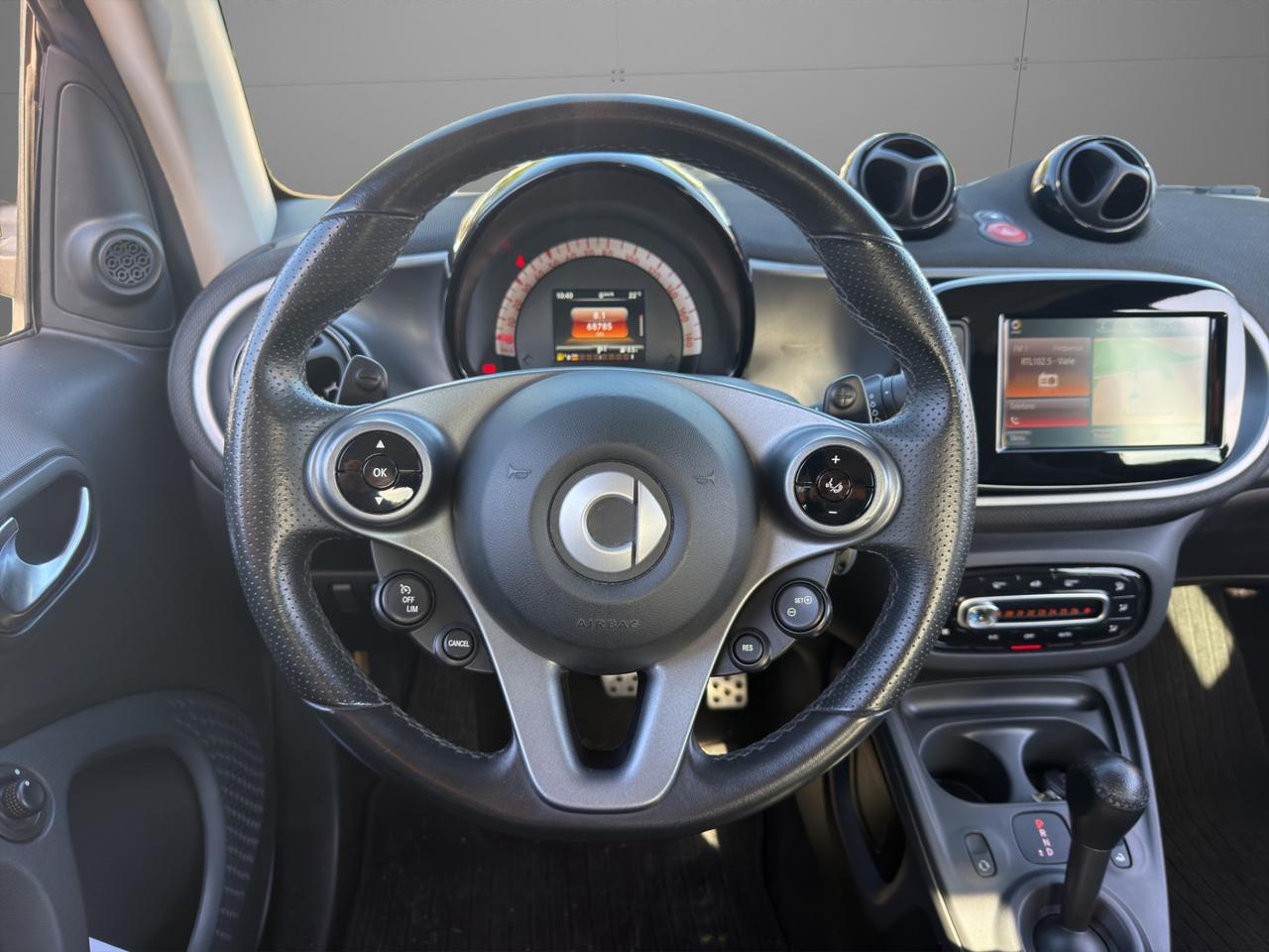 Smart fortwo cabrio 0.9 t Prime 90cv - Unipro - Promo Finanziamento - Schermo - Retrocamera - Sedili riscaldabili
