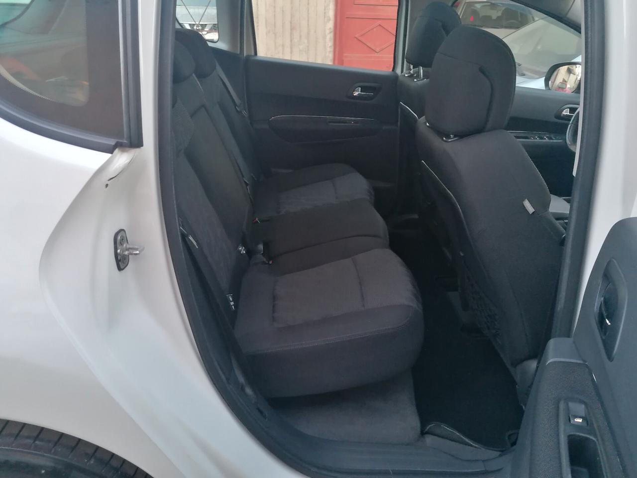 Peugeot 3008 1.6 HDi 110CV Tecno(full optional )