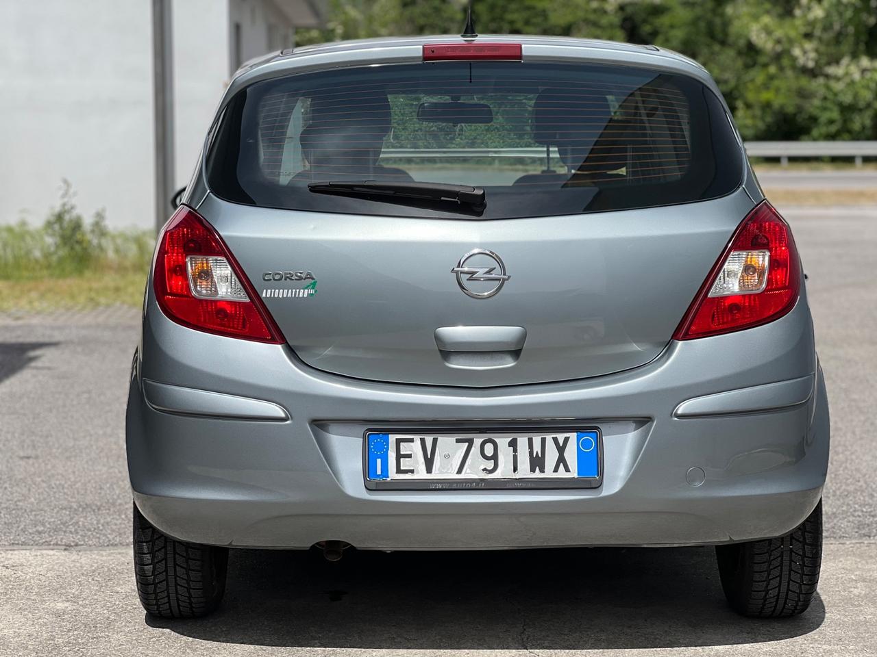 Opel Corsa 1.2 BENZ - ADATTA A NEOPATENTATI