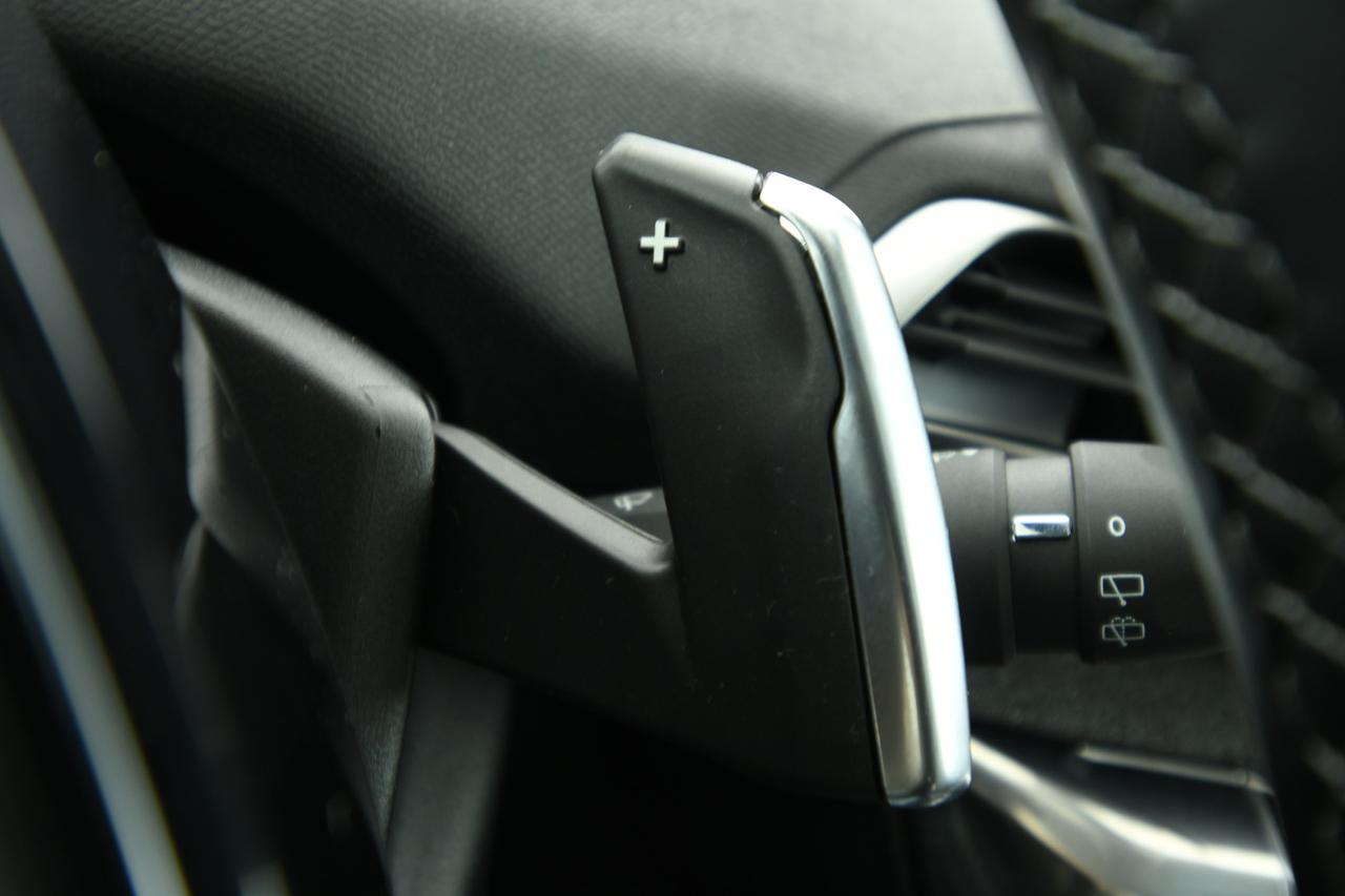 PEUGEOT 5008 1.5 bluehdi Allure Pack s&s 130cv eat8 7P.TI CAMERA+APP CONNECT