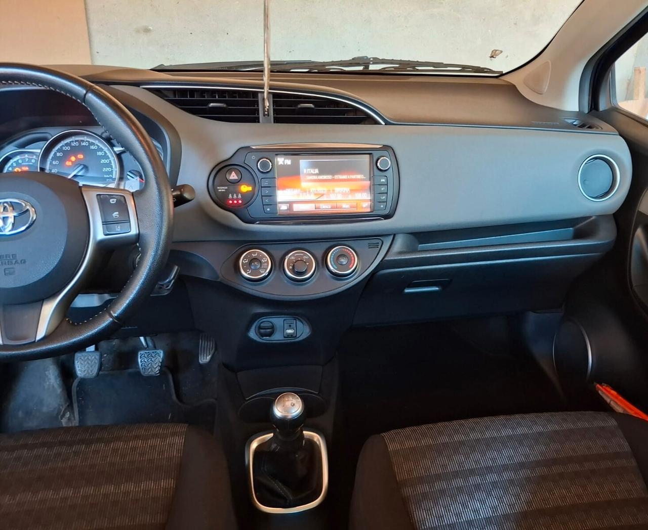 Toyota Yaris 1.0 5 porte Lounge