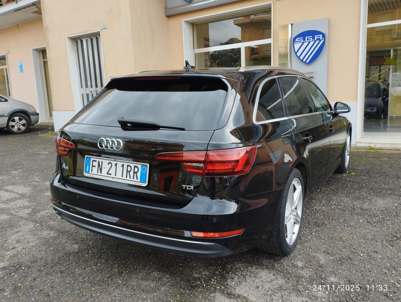 Audi A4 Avant 2.0 TDI 122 CV S-Tronic Business Sport