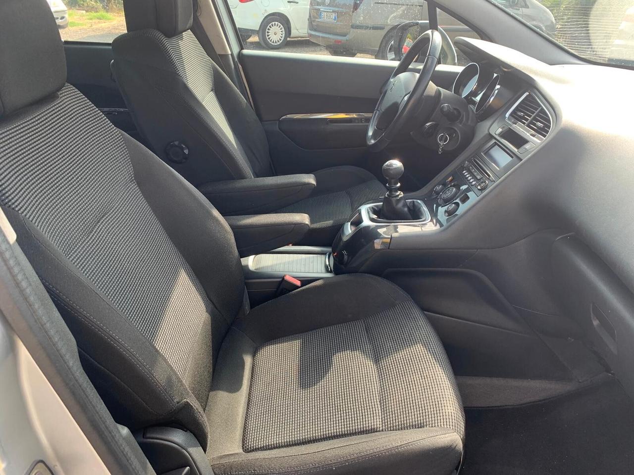 Peugeot 5008 1.6 HDi 112CV Premium