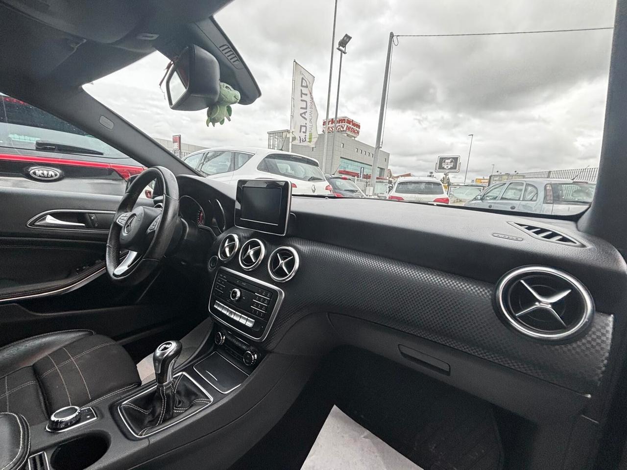 Mercedes-benz A 180 d Premium