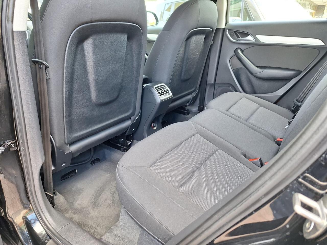 Audi Q3 2.0 TDI 150 CV Business