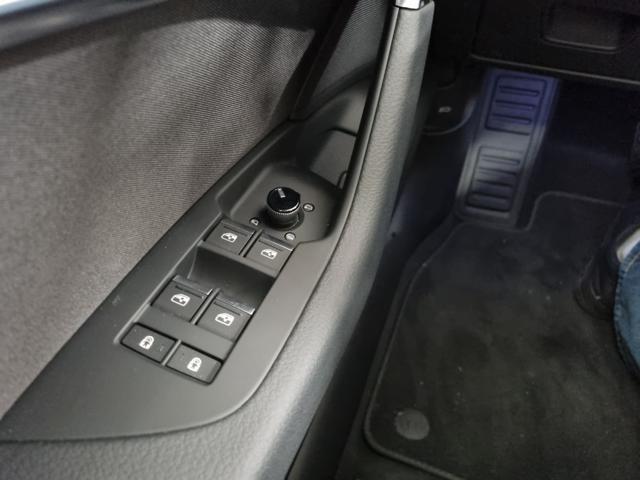 AUDI A6 Avant 40 2.0 TDI quattro ultra S tronic S line edi