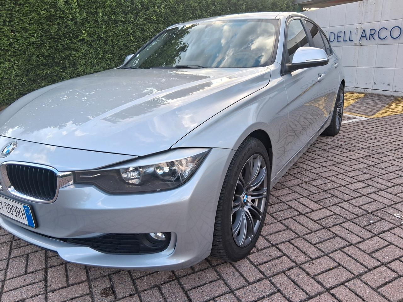 Bmw 318d Msport . CELL 320 147 1147..WUATSAPP 3276540940
