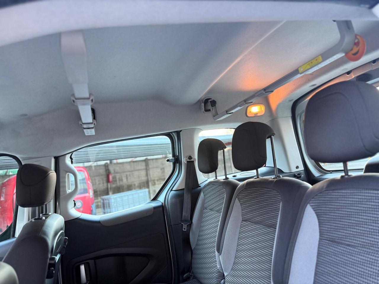 Peugeot Partner Tepee 1.6 HDi 90CV Premium