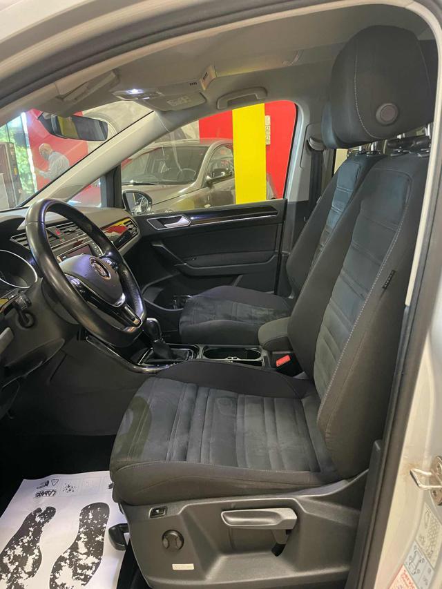 VOLKSWAGEN Touran 1.4 TSI DSG *FULL OPTION/LED/NAVI/TELC*