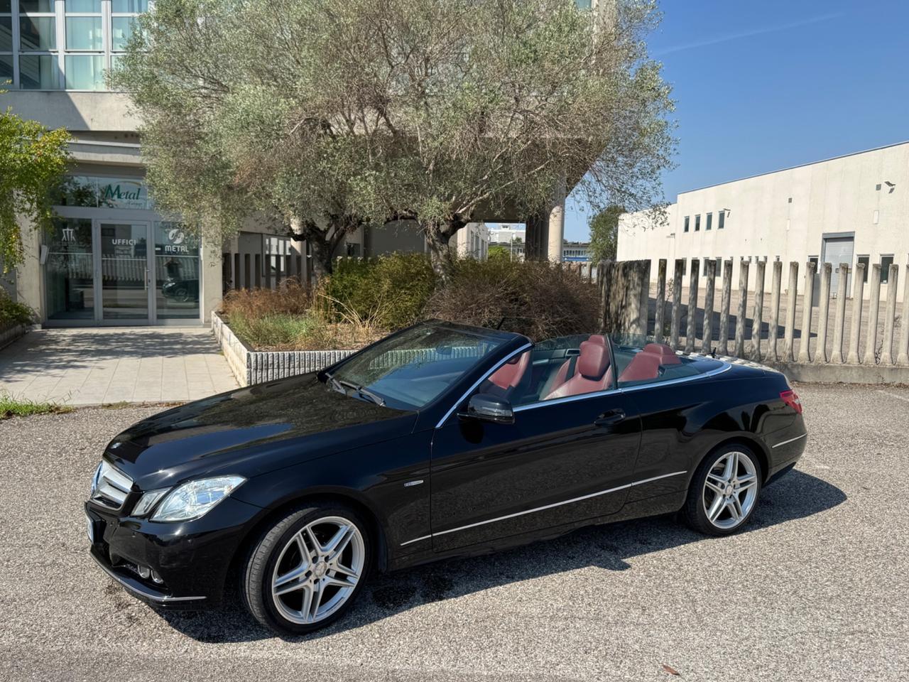Mercedes E 200 CGI Cabrio Motore Rumoroso