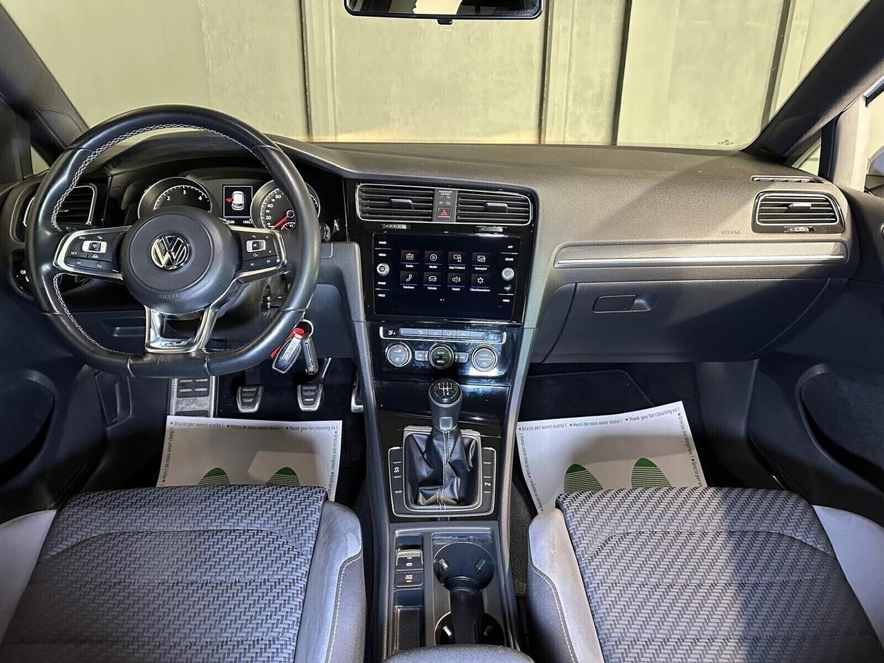 Volkswagen Golf 115 CV 5p. R- LINE